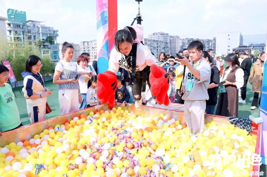 1699861552102368.png image.png